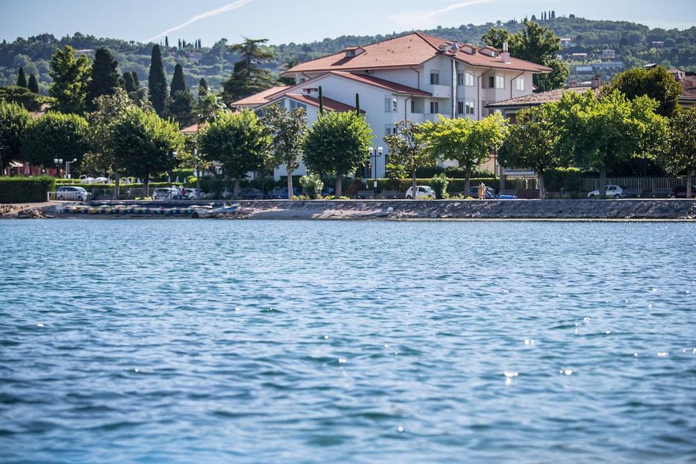 Hotel Nettuno Bardolino Buitenkant foto