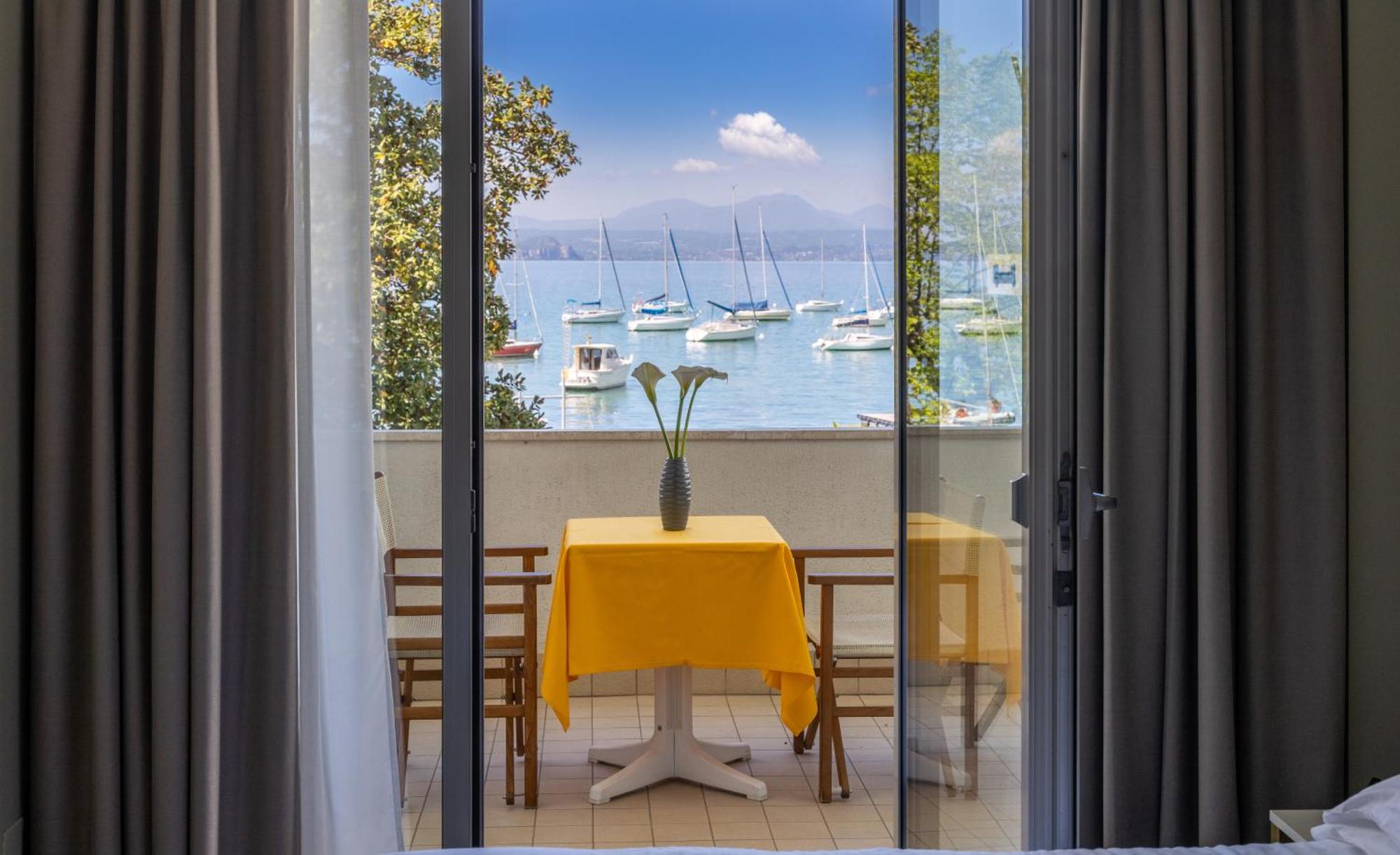 Hotel Nettuno Bardolino Buitenkant foto