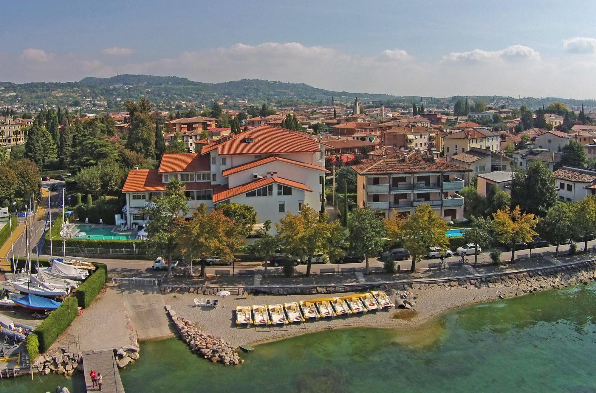 Hotel Nettuno Bardolino Buitenkant foto