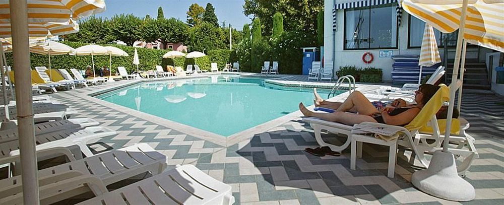 Hotel Nettuno Bardolino Buitenkant foto